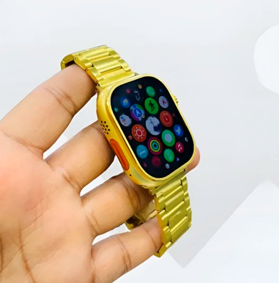 Smart Watch Gold Design